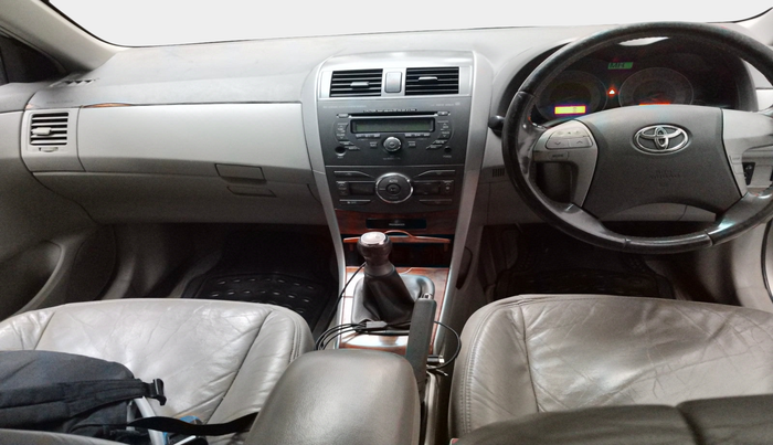 2010 Toyota Corolla Altis G PETROL, Petrol, Manual, 84,254 km, interior