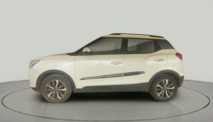 2020 Mahindra XUV300 W8 (O) 1.5 DIESEL, Diesel, Manual, 62,851 km, exterior