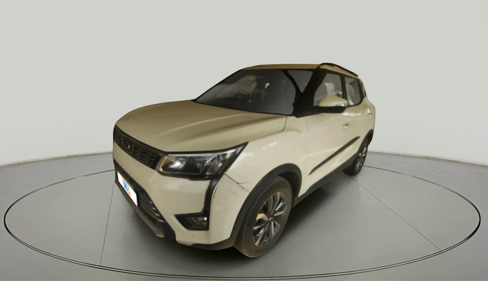 2020 Mahindra XUV300 W8 (O) 1.5 DIESEL, Diesel, Manual, 62,851 km, exterior