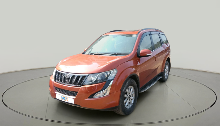 2016 Mahindra XUV500 W10 AT, Diesel, Automatic, 1,60,367 km, exterior