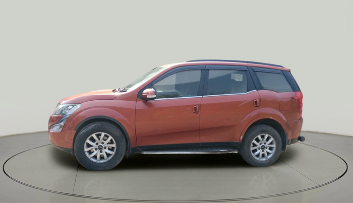 2016 Mahindra XUV500 W10 AT, Diesel, Automatic, 1,60,367 km, exterior