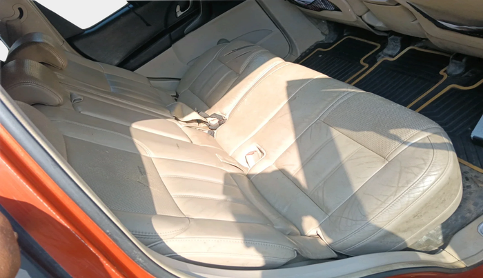 2016 Mahindra XUV500 W10 AT, Diesel, Automatic, 1,60,367 km, interior