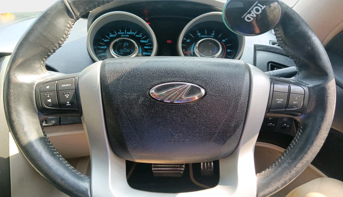 2016 Mahindra XUV500 W10 AT, Diesel, Automatic, 1,60,367 km, interior