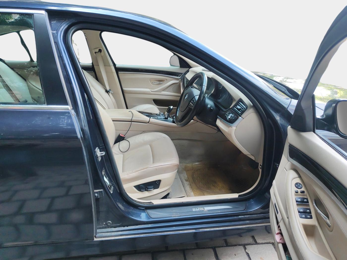 2010 BMW 5 Series 525D 3.0, Diesel, Automatic, 74,382 km, interior