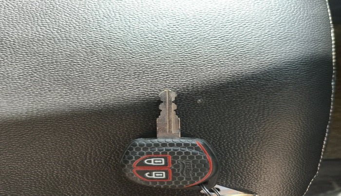 2013 Maruti Swift VXI, Petrol, Manual, 26,323 km, interior