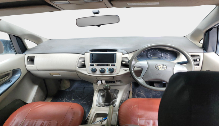 2013 Toyota Innova 2.5 GX 8 STR, Diesel, Manual, 1,72,000 km, interior