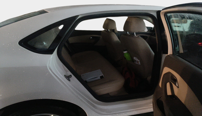 2013 Volkswagen Vento HIGHLINE 1.6 MPI, Petrol, Manual, 98,949 km, interior