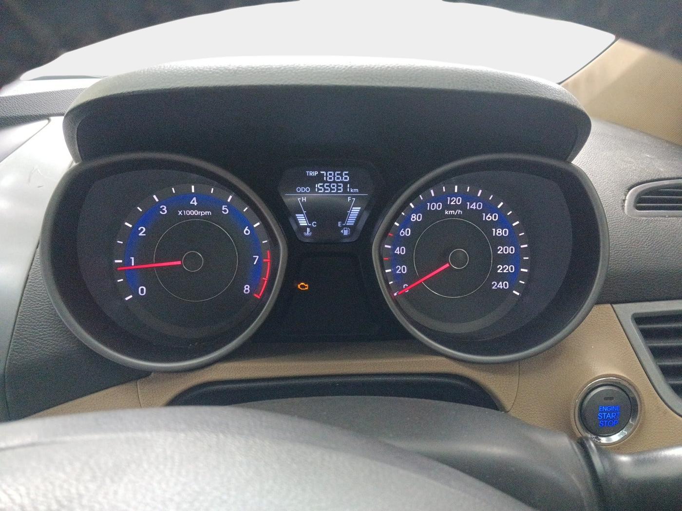 2013 Hyundai New Elantra 1.8 SX MT VTVT, Petrol, Manual, 1,55,934 km, interior