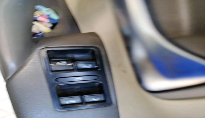 2012 Volkswagen Vento HIGHLINE PETROL AT, Petrol, Automatic, 45,871 km, interior