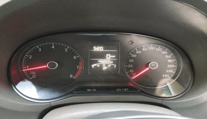 2016 Volkswagen Vento HIGHLINE 1.6 MPI, Petrol, Manual, 43,202 km, interior