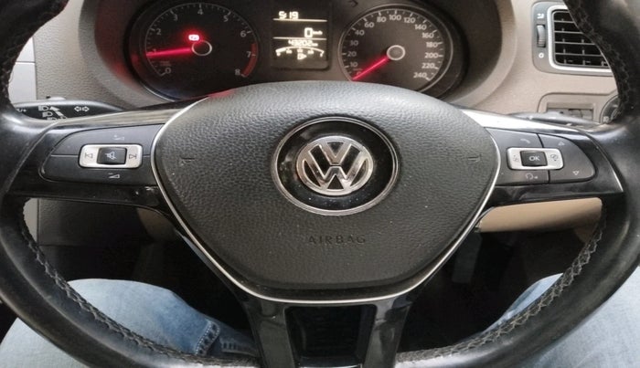 2016 Volkswagen Vento HIGHLINE 1.6 MPI, Petrol, Manual, 43,202 km, interior