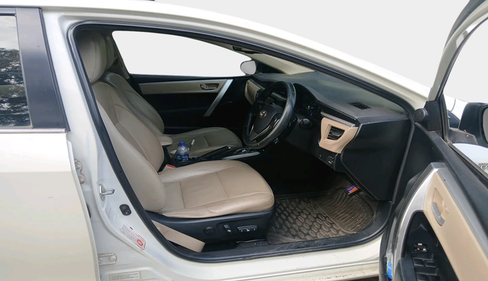2014 Toyota Corolla Altis VL AT PETROL, Petrol, Automatic, 64,768 km, interior