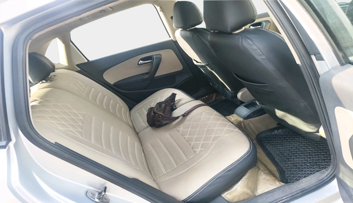 2011 Volkswagen Polo HIGHLINE DIESEL, Diesel, Manual, 1,56,919 km, interior