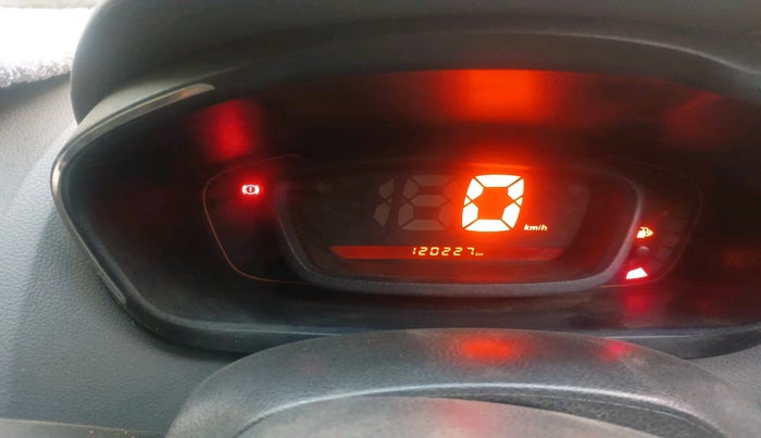 2018 Renault Kwid RXT 1.0 (O), Petrol, Manual, 1,20,227 km, interior