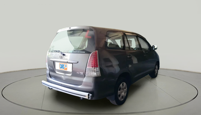 2011 Toyota Innova 2.5 G4 8 STR, Diesel, Manual, 1,19,506 km, exterior