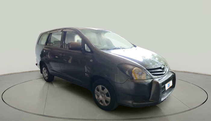 2011 Toyota Innova 2.5 G4 8 STR, Diesel, Manual, 1,19,506 km, exterior