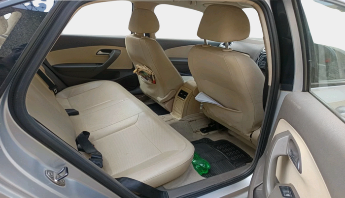 2013 Volkswagen Vento HIGHLINE 1.6 MPI, Petrol, Manual, 78,293 km, interior