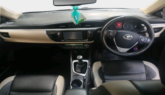2015 Toyota Corolla Altis G PETROL, Petrol, Manual, 1,49,630 km, interior