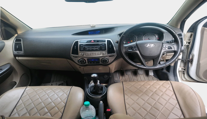 2013 Hyundai i20 SPORTZ 1.2, Petrol, Manual, 56,685 km, interior