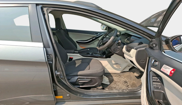 2023 Tata NEXON XZA PLUS PETROL, Petrol, Automatic, 17,397 km, interior