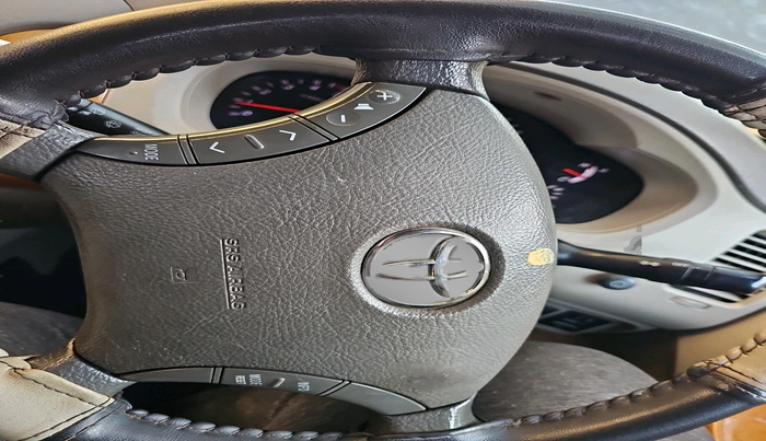 2010 Toyota Innova V 2.5 7 STR, Diesel, Manual, 1,23,261 km, interior