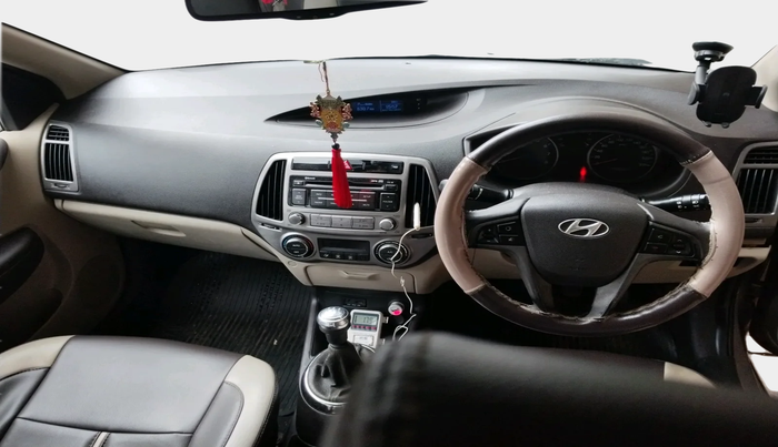 2012 Hyundai i20 SPORTZ 1.2, Petrol, Manual, 1,03,887 km, interior