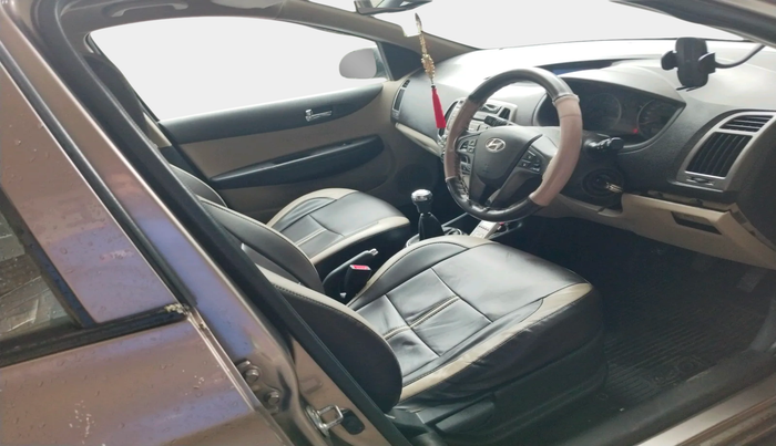 2012 Hyundai i20 SPORTZ 1.2, Petrol, Manual, 1,03,887 km, interior