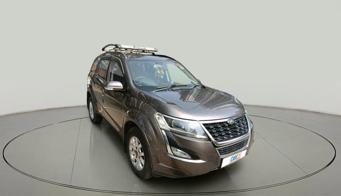 2018 Mahindra XUV500 W9, Diesel, Manual, 1,30,656 km, exterior