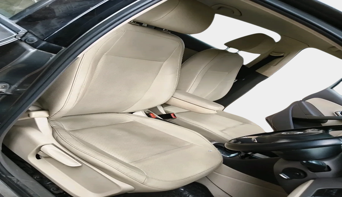 2013 Volkswagen Vento HIGHLINE PETROL AT, Petrol, Automatic, 46,021 km, interior