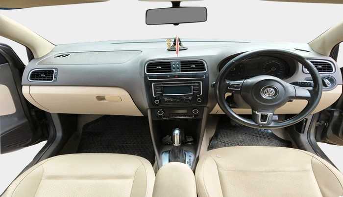 2013 Volkswagen Vento HIGHLINE PETROL AT, Petrol, Automatic, 46,021 km, interior