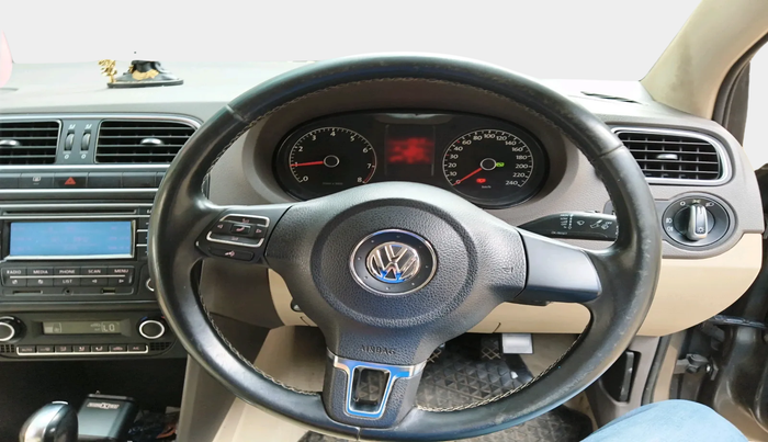 2013 Volkswagen Vento HIGHLINE PETROL AT, Petrol, Automatic, 46,021 km, interior