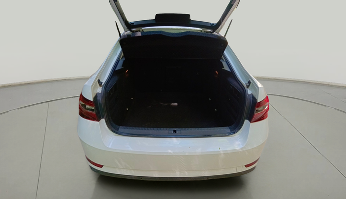 2016 Skoda Superb STYLE 1.8 TSI AT, Petrol, Automatic, 54,009 km, exterior