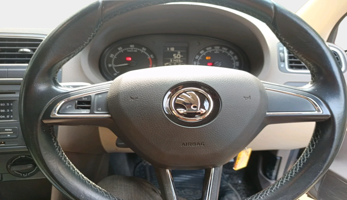 2015 Skoda Rapid AMBITION 1.6 MPI MT, Petrol, Manual, 31,433 km, interior