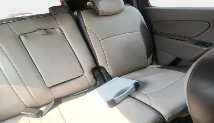 2016 Renault Lodgy 110 PS WORLD EDITION 8 STR, Diesel, Manual, 1,80,826 km, interior