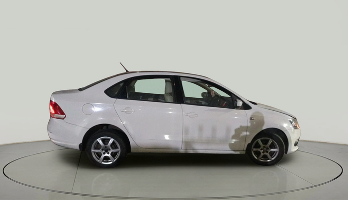 2013 Volkswagen Vento HIGHLINE 1.6 MPI, Petrol, Manual, 79,378 km, exterior