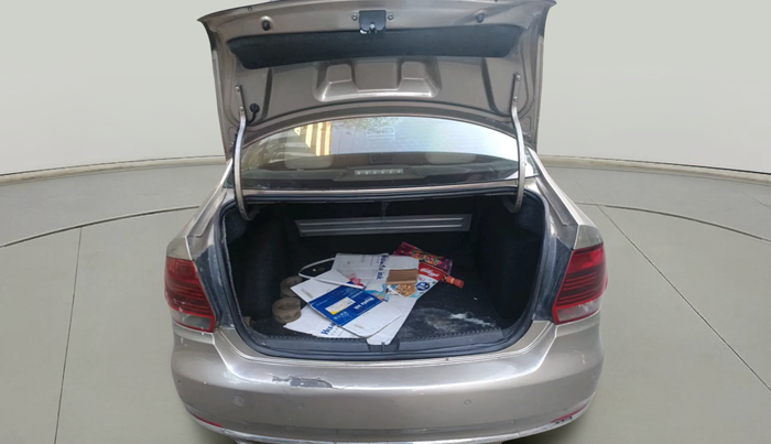 2016 Volkswagen Vento HIGHLINE PETROL AT, Petrol, Automatic, 1,29,549 km, exterior