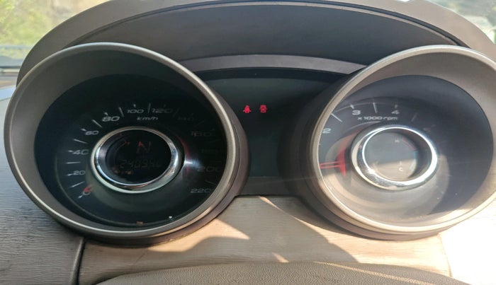 2011 Mahindra XUV500 W8, Diesel, Manual, 2,40,940 km, interior