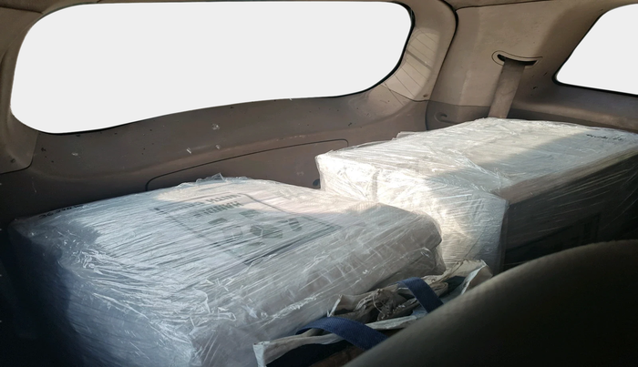 2011 Mahindra XUV500 W8, Diesel, Manual, 2,40,940 km, interior