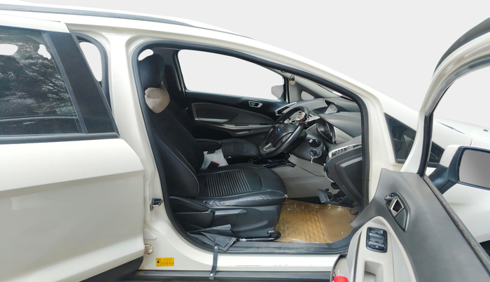 2015 Ford Ecosport TITANIUM 1.5L DIESEL, Diesel, Manual, 1,44,485 km, interior