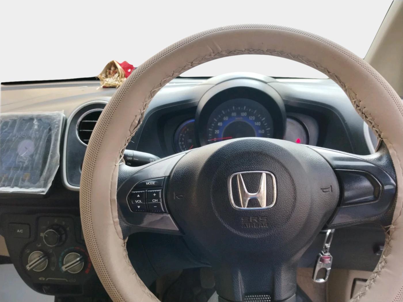 2015 Honda Mobilio 1.5L I-VTEC V, CNG, Manual, 1,59,914 km, interior