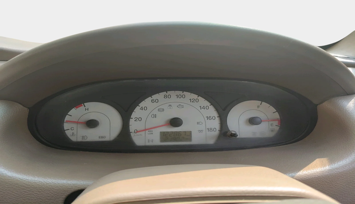 2013 Mahindra Xylo H4 BS IV, Diesel, Manual, 1,22,867 km, interior