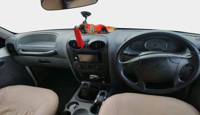 2012 Mahindra Scorpio EX M2DI, Diesel, Manual, 93,345 km, interior