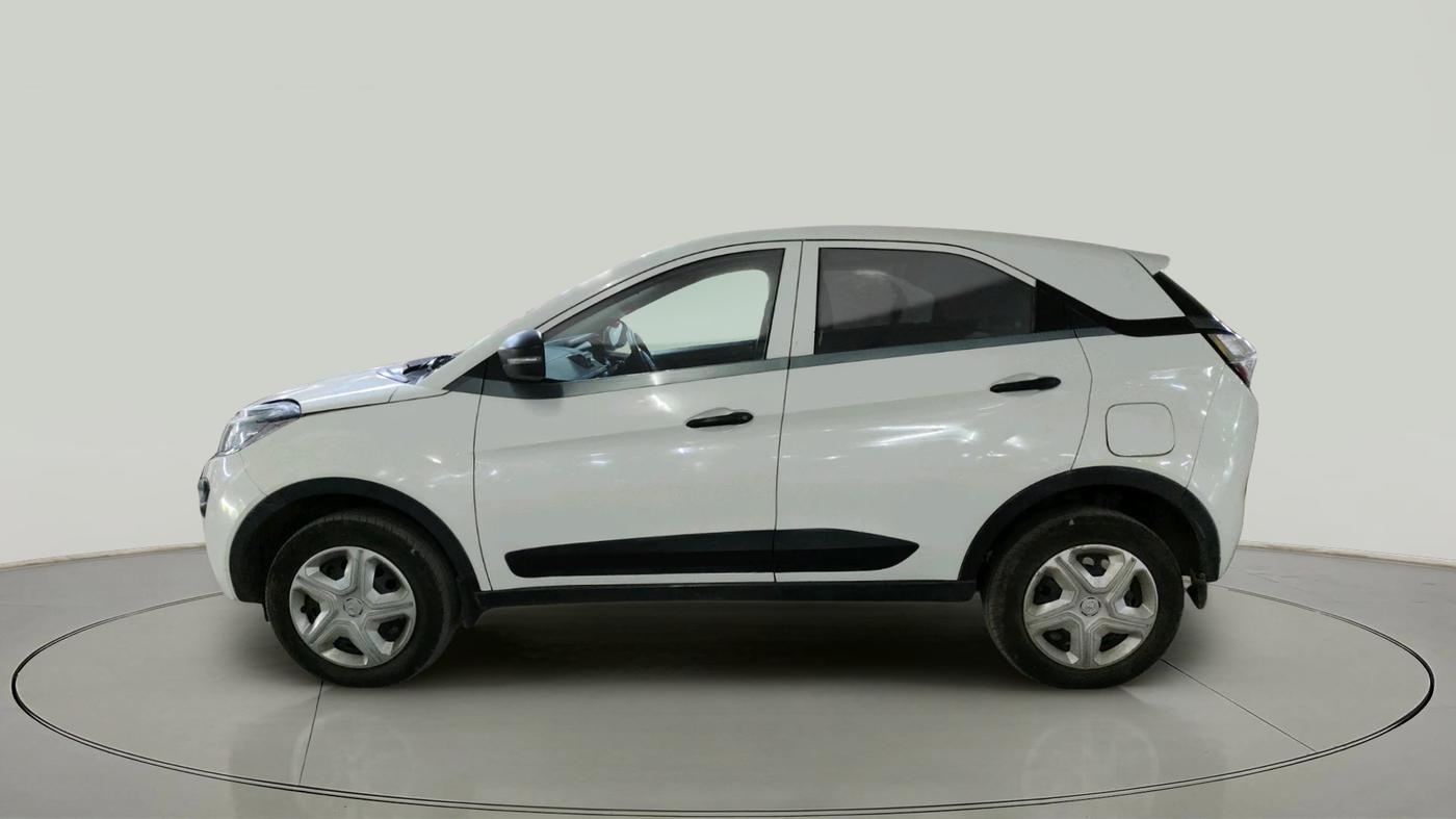 2018 Tata NEXON XE PETROL, Petrol, Manual, 56,534 km, exterior