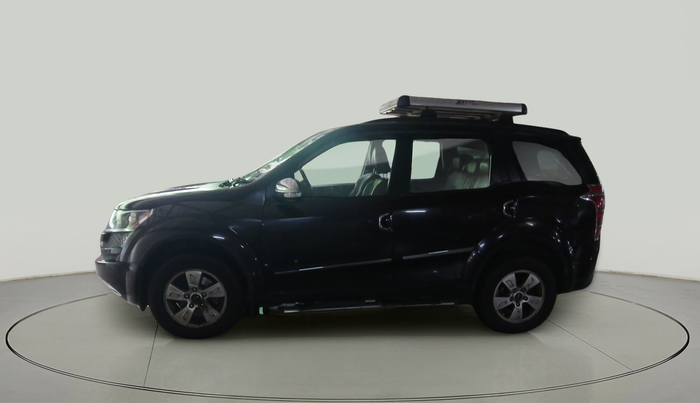 2015 Mahindra XUV500 W8, Diesel, Manual, 1,09,465 km, exterior