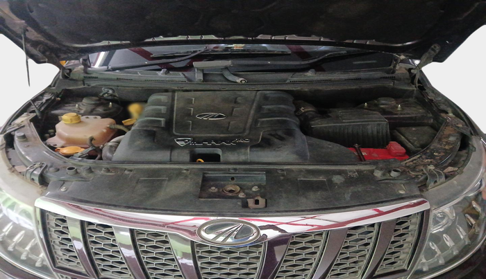 2015 Mahindra XUV500 W8, Diesel, Manual, 1,09,465 km, exterior