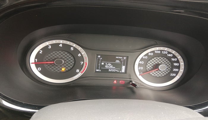 2022 Hyundai GRAND I10 NIOS SPORTZ 1.2 KAPPA VTVT CNG, Petrol, Manual, 32,004 km, interior