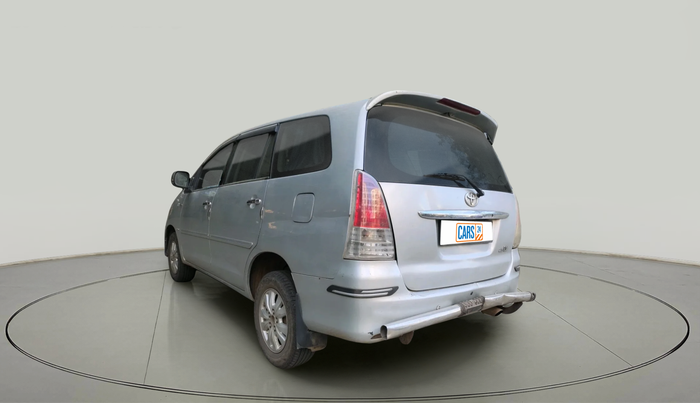 2010 Toyota Innova V 2.5 7 STR, Diesel, Manual, 2,52,822 km, exterior