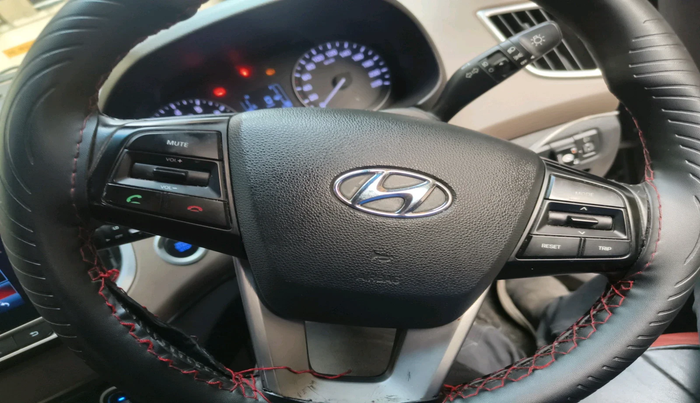 2017 Hyundai Creta SX PLUS AT 1.6 PETROL, Petrol, Automatic, 2,00,396 km, interior