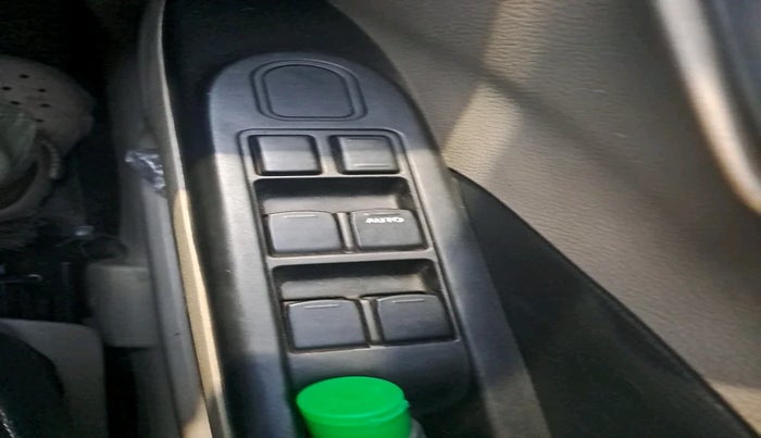 2015 Maruti Celerio VXI CNG, Petrol, Manual, 1,42,406 km, interior