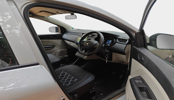2023 Renault TRIBER RXL MT, Petrol, Manual, 22,145 km, interior